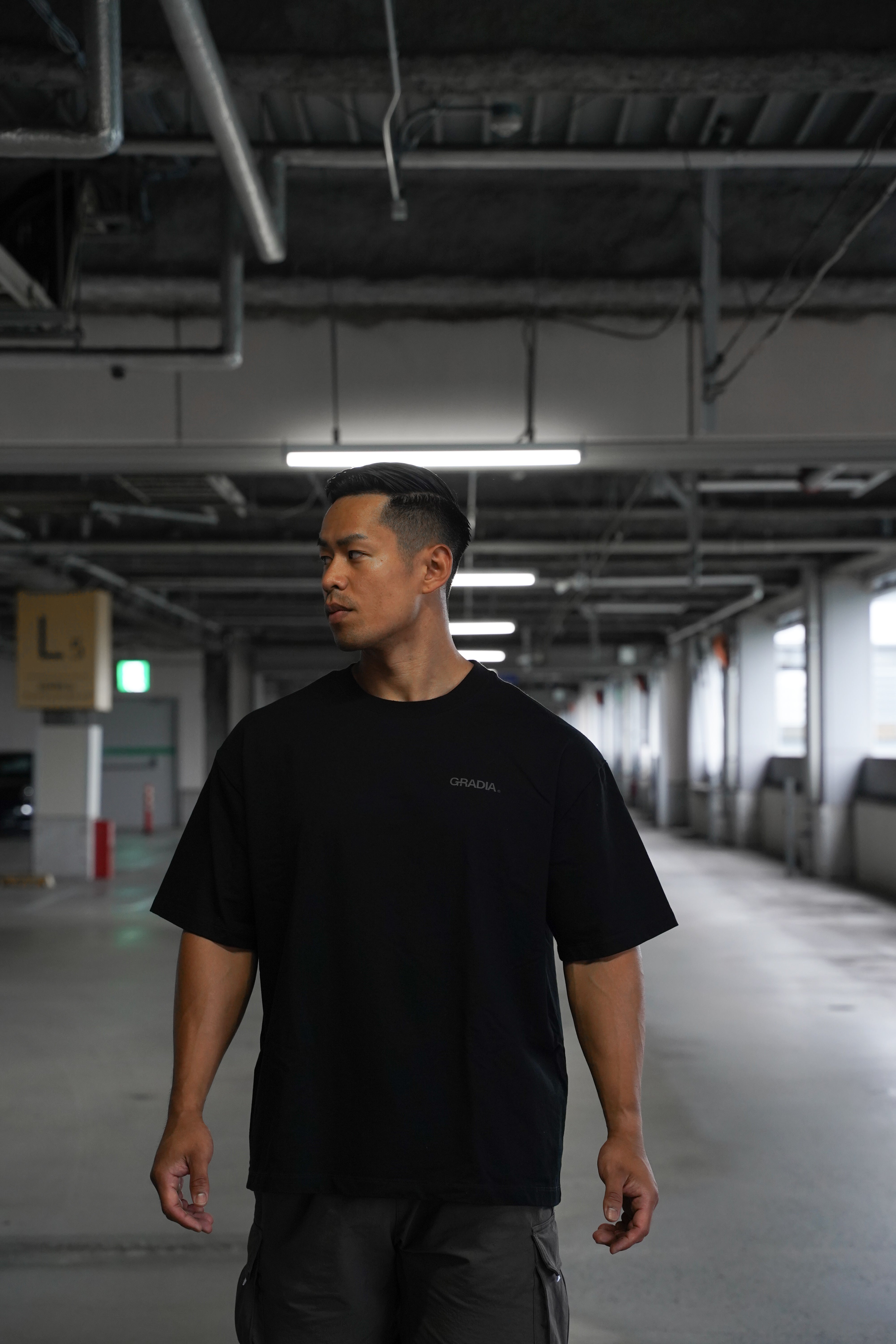 GRADIA. Logo Big T-Shirt