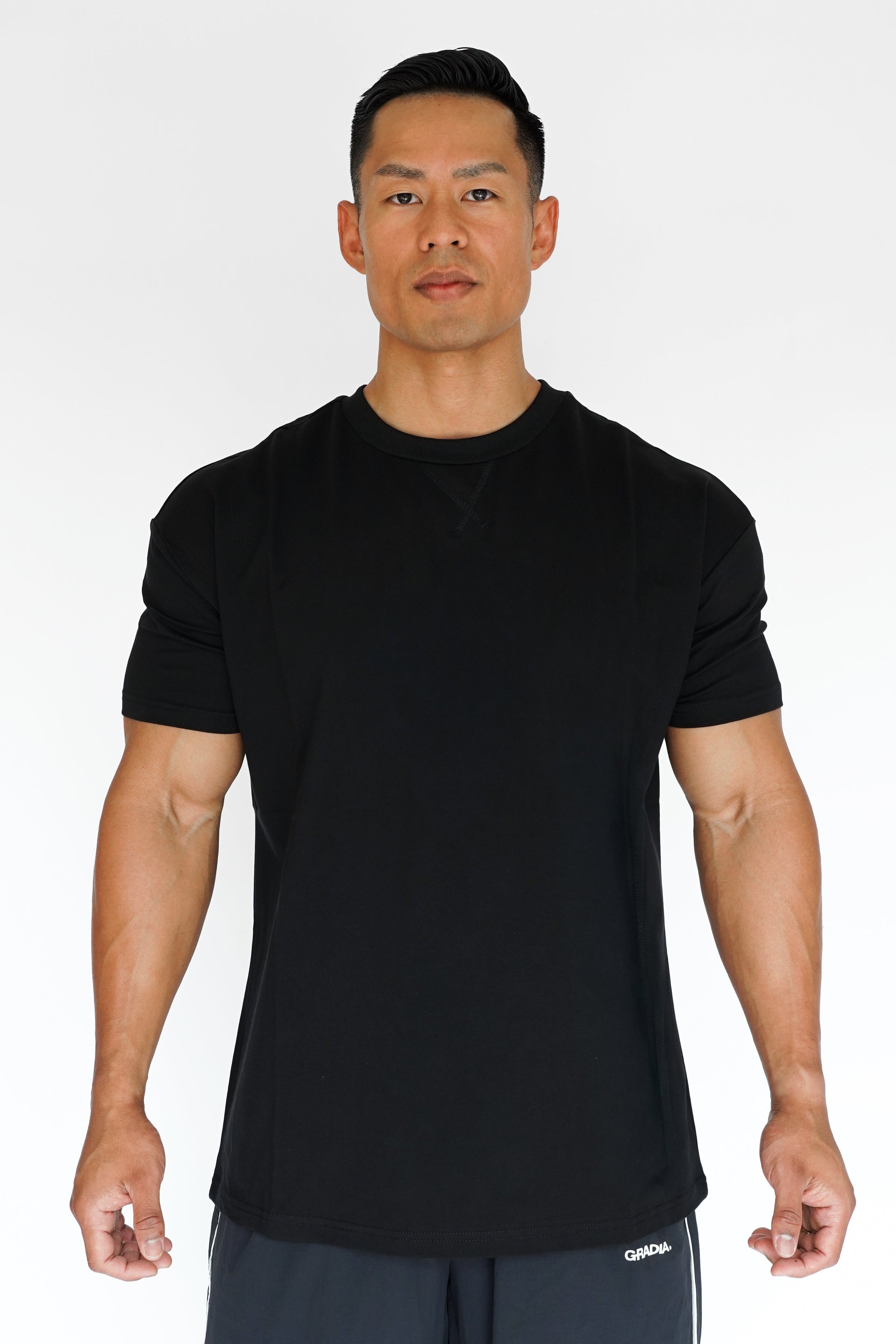 GRADIA. Basic T-shirt Black